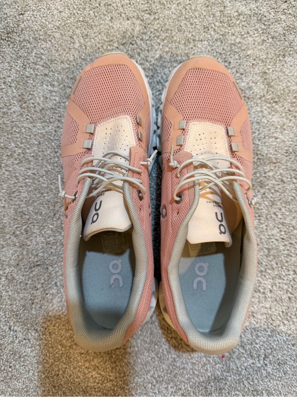 On Cloud Women's Coral Pink and Cream Sneakers
